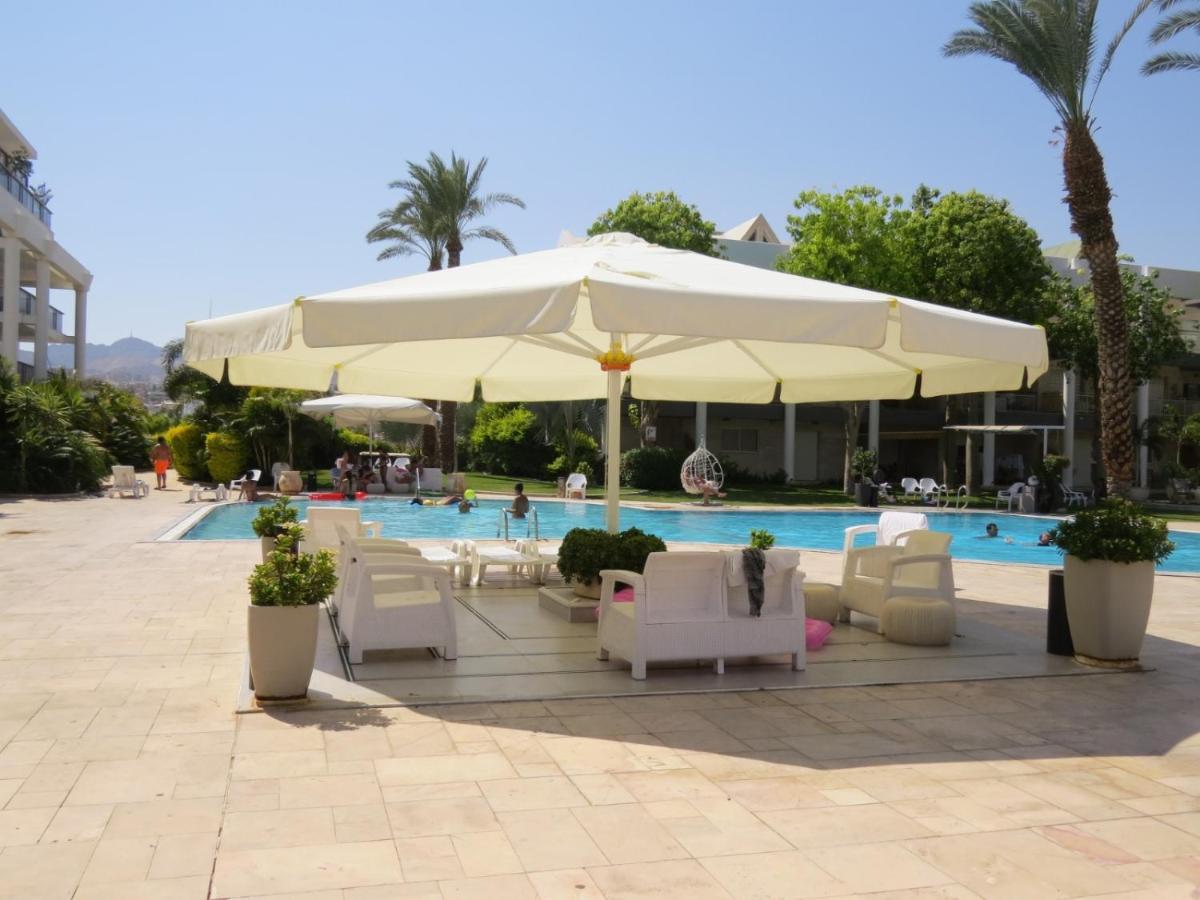 Royal Park- Magical Garden Apartment Eilat Exterior foto